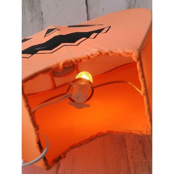 Toys R Us festive luminary pumpkin Halloween home decor - Picture 7 of 11